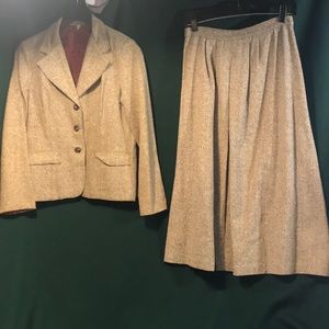 Tan Jacket and Skirt Set With Maroon Lining